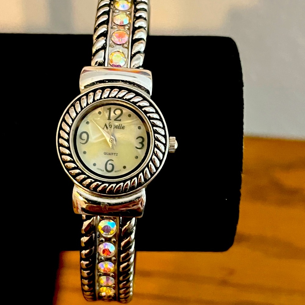 Novelle silver watch